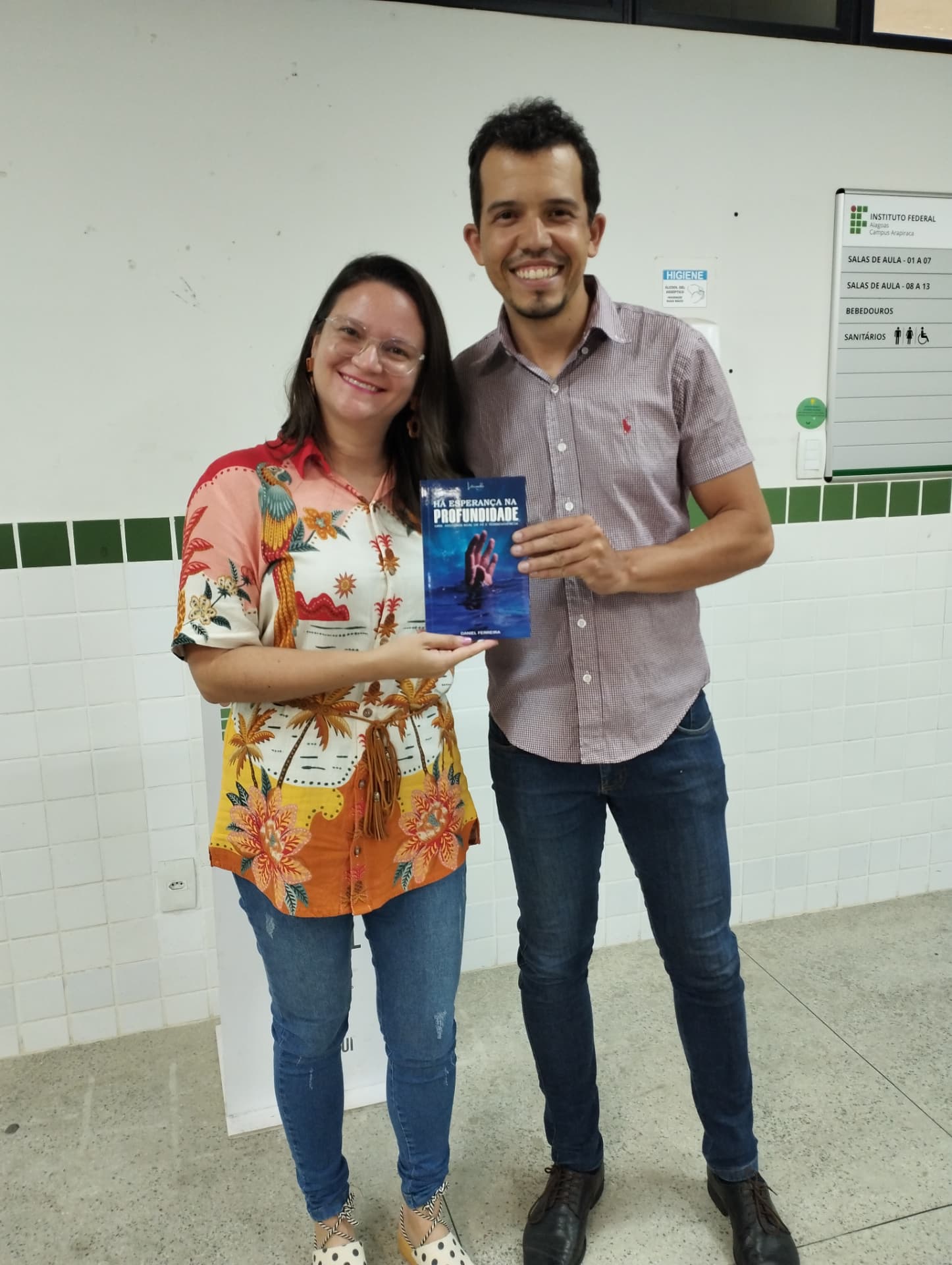 Leitores e momentos do projeto Há Esperança na Profundidade